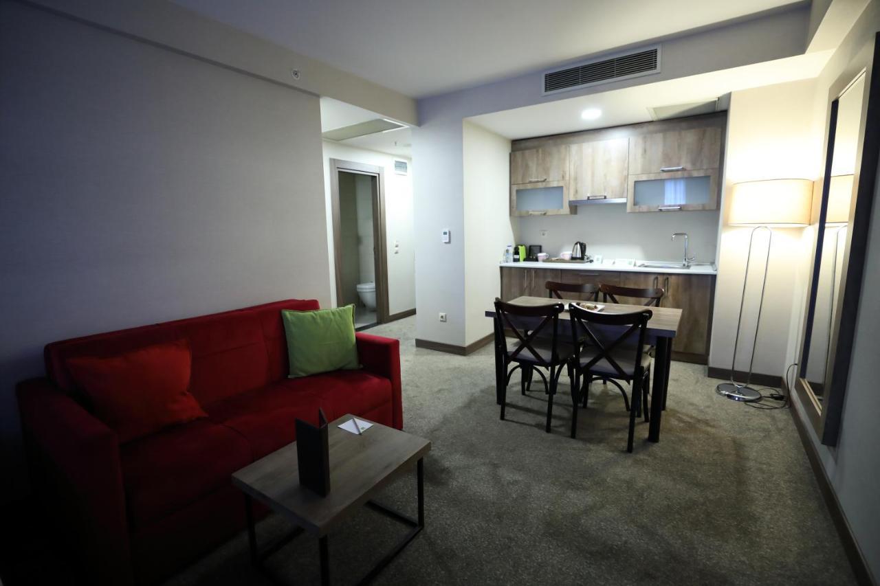 Hotel Ibis Styles Istanbul Bomonti Exterior foto