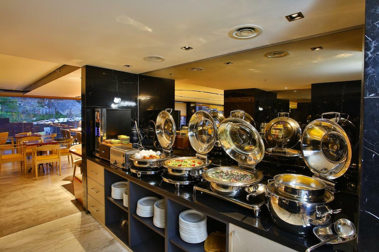 Hotel Ibis Styles Istanbul Bomonti Exterior foto