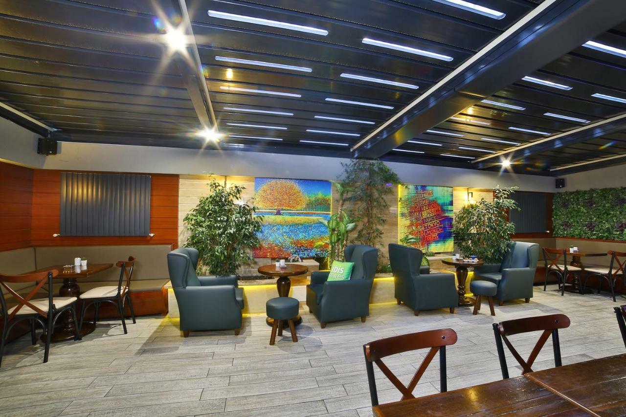 Hotel Ibis Styles Istanbul Bomonti Exterior foto